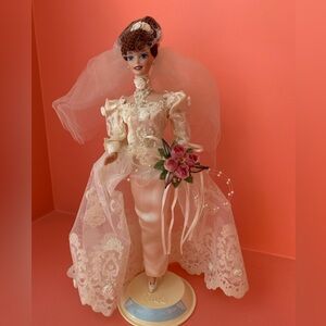 1995 Romantic Rose Bride Limited Edition # 09230 Barbie Doll The Wedding Flower
